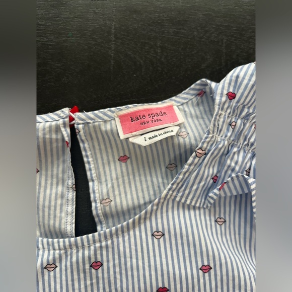 Kate Spade New York Women’s Top – Size Large Ruffle Sleeve Lip Detail - Picture 6 of 8